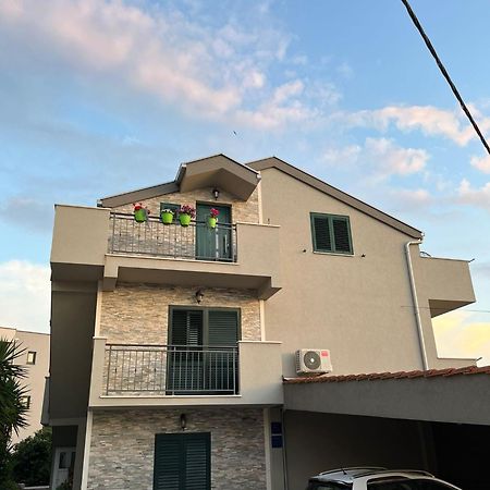 Apartmani Mm Traù Esterno foto