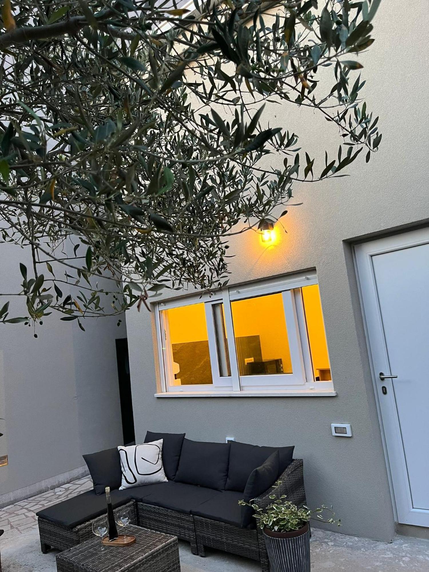Apartmani Mm Traù Esterno foto
